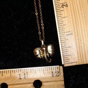 Elephant charm necklace